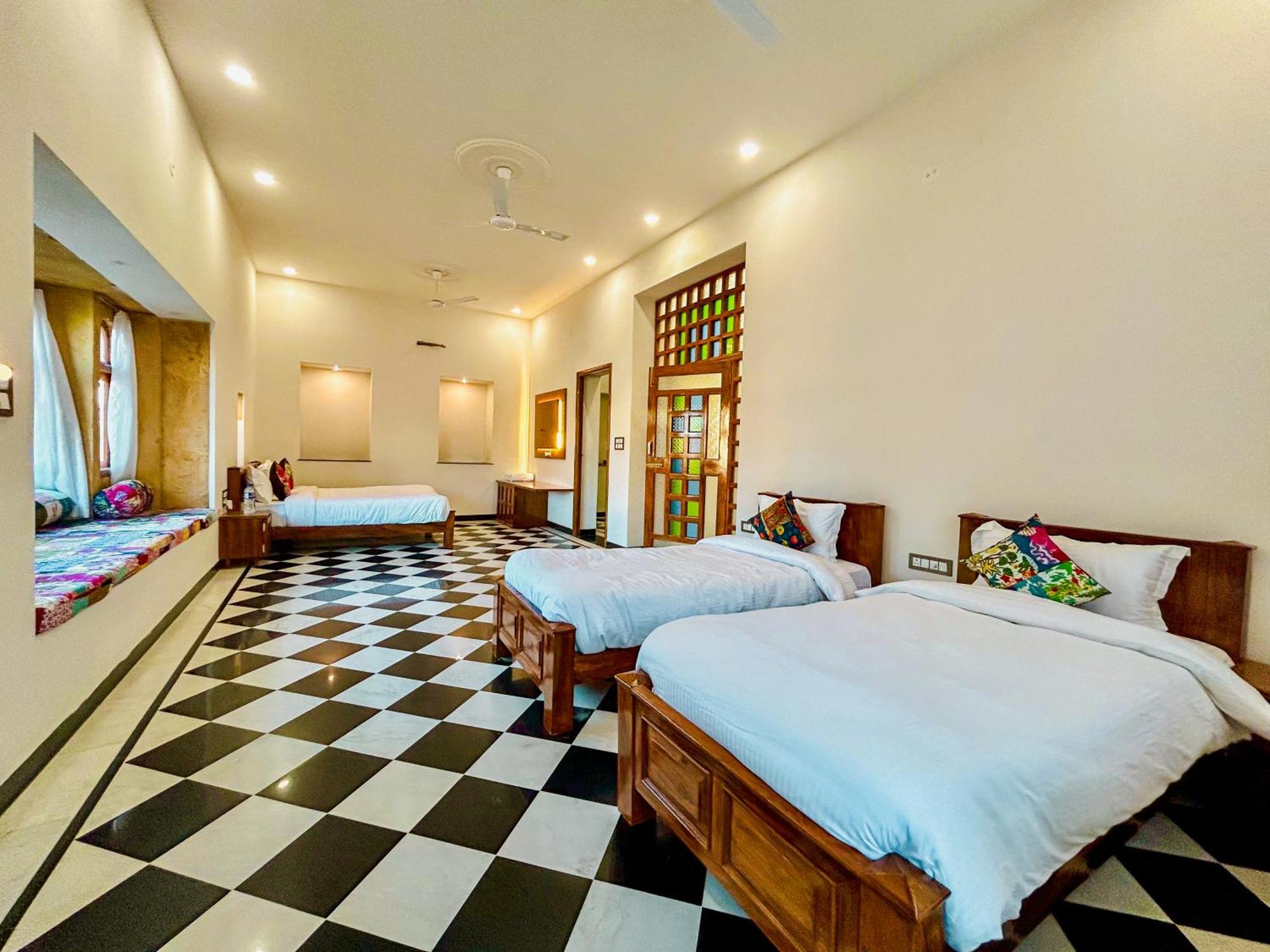 Hotel Vasudev Niwas Jaisalmer Exterior photo