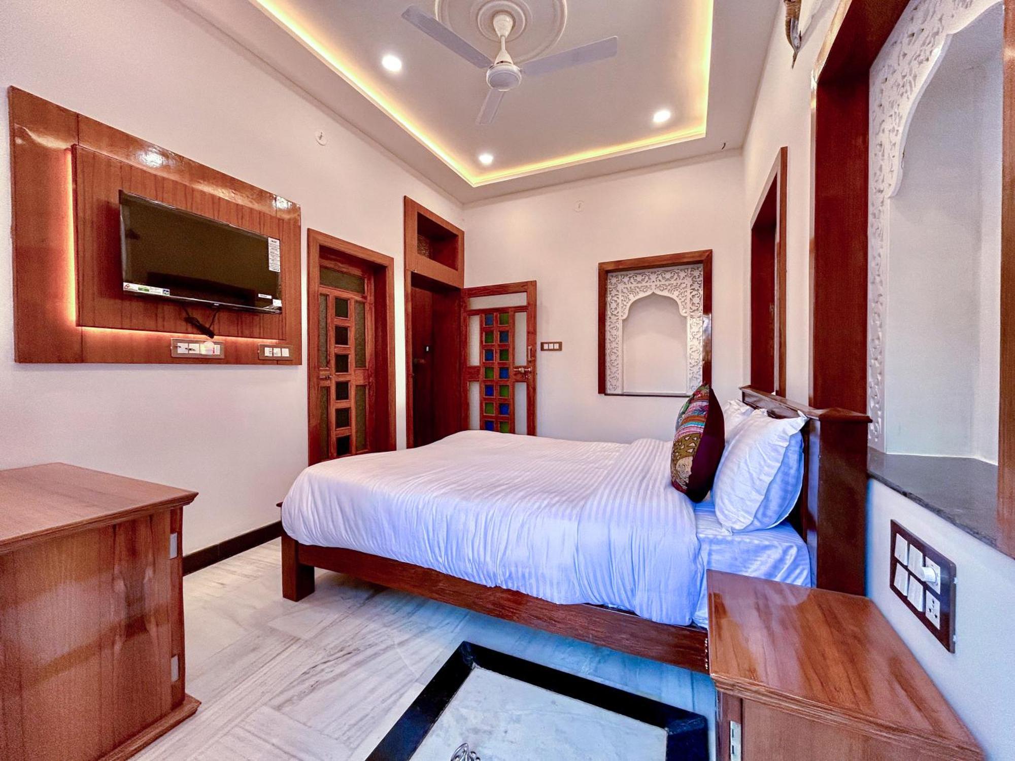 Hotel Vasudev Niwas Jaisalmer Exterior photo